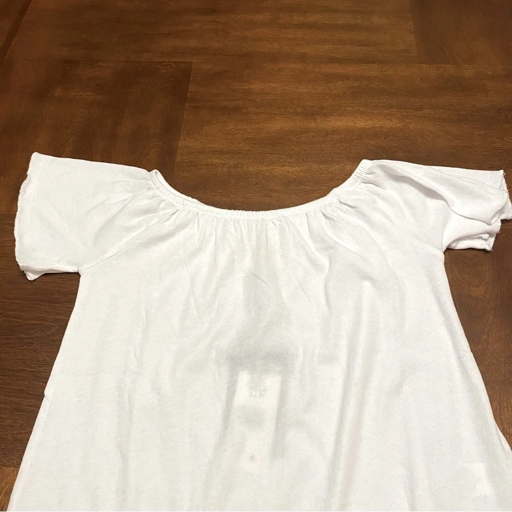 NWT Chaser Off the Shoulder White Cotton Top Size Small - Picture 2 of 6